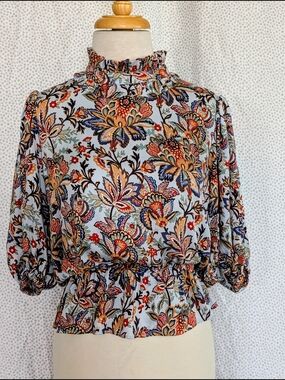 T Tahari Light Blue Floral Smocked Waist Puff Sleeve Blouse